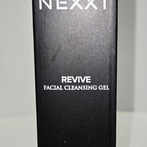 Nexx Revive Facial Cleansing Gel - Black